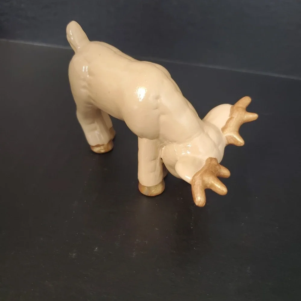 Kitchy Reindeer Ceramic Figurine Lot Of 2 - Grazing 4
